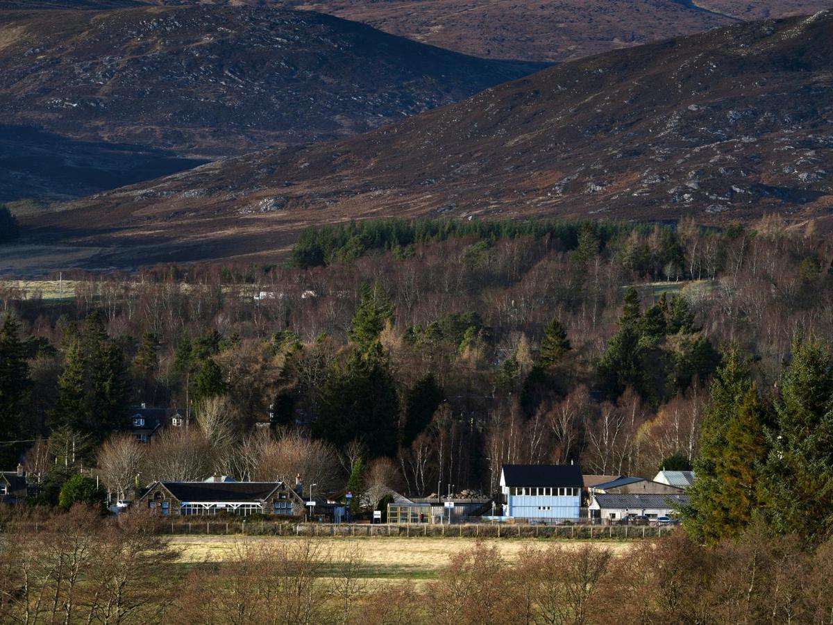 Villa Signal Box Newtonmore Exterior foto