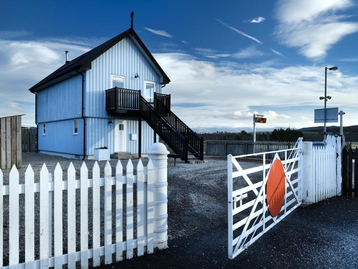 Villa Signal Box Newtonmore Exterior foto